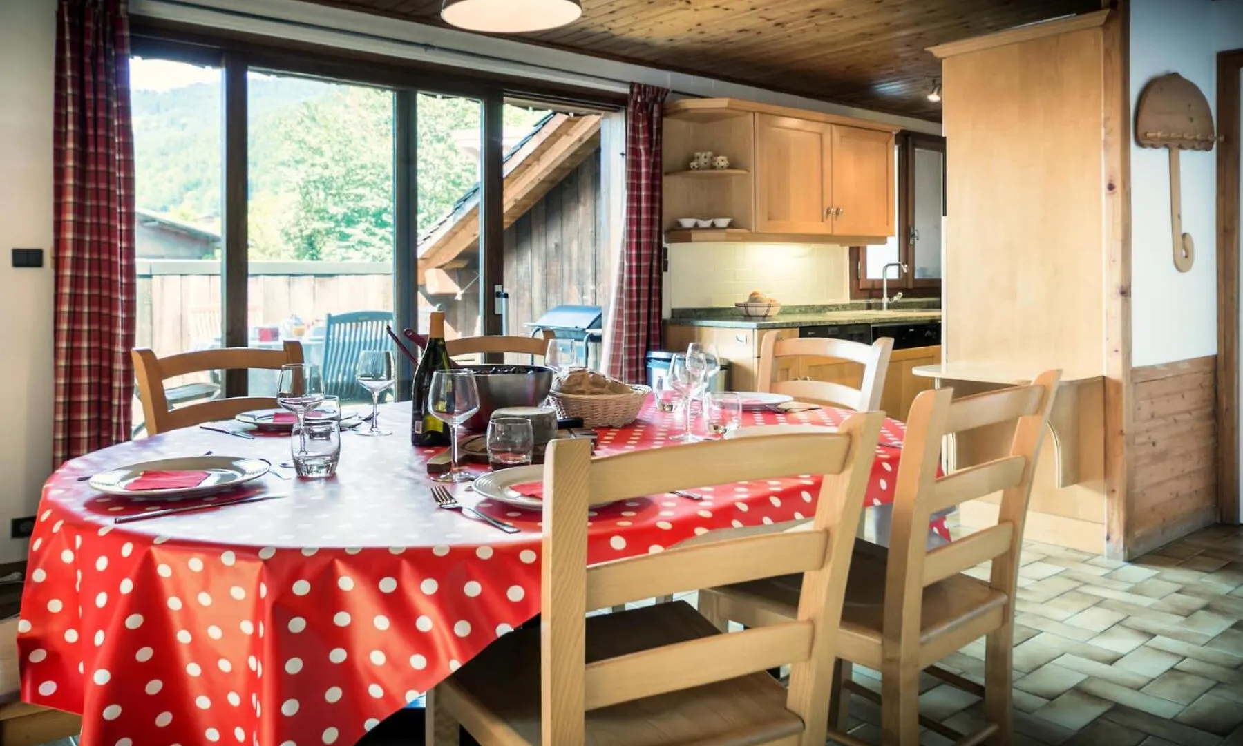 Residence Morzna - Appartement Morzna - 6 Personnes - Morzine Centre Mae-4011 0*,